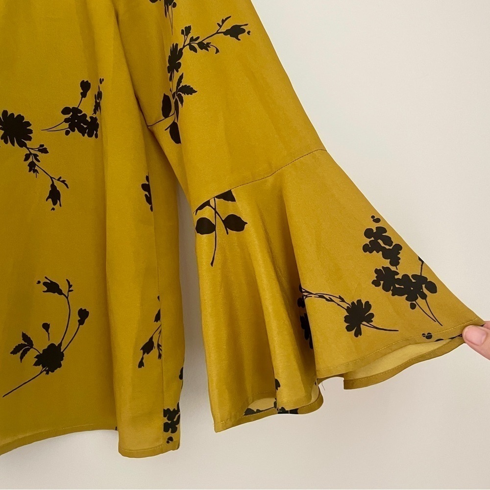 Joie Awilda Floral Bell Sleeve Blouse Mustard Black Small - Picture 6 of 9